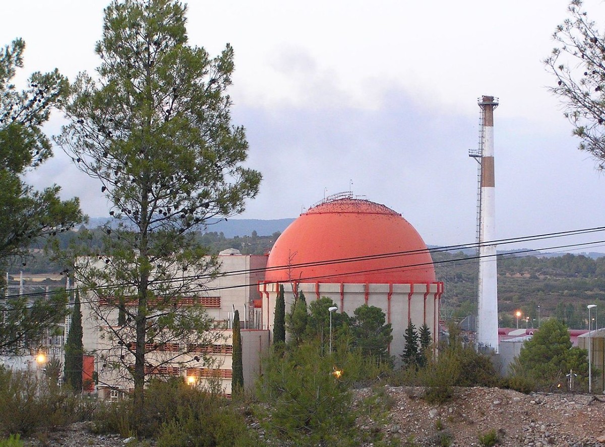Остановленная в 2006 году АЭС "Хосе Кабрера" Википедия