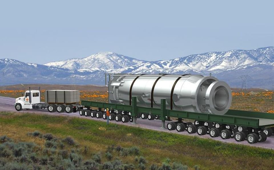 Рекламная презентация NuScale, изображающая транспортировку корпуса реактора Национальная лаборатория Айдахо