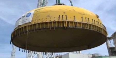 Embedded thumbnail for Фукусима-1: Извлечение крышки корпуса реактора № 4