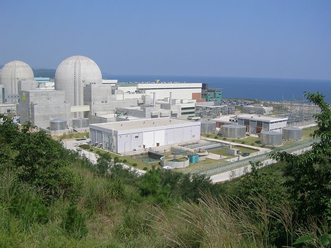 Самая большая атомная станция. АЭС Южной Кореи Ханбит. АЭС Ханул. АЭС Палюэль (Франция). Ханульская АЭС Южная Корея.