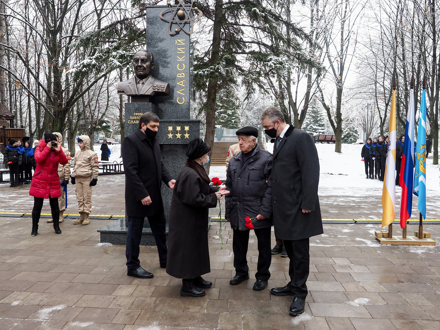 Памятник создателям советского атомного проекта