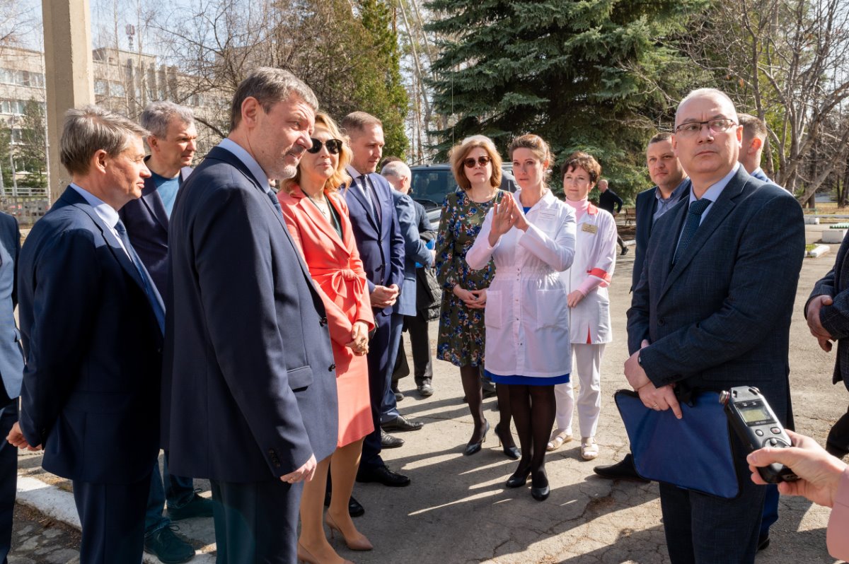 Росатом снежинск. Вэи филиал фгуп рфяц-вниитф им академ е. Рфяц вниитф логотип. Атомкласс школы росатома. Управление вниитф снежинск.