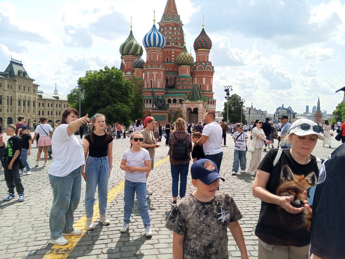 Сотрудники ПСЗ – родственники участников СВО и их дети побывали на экскурсии в Москве
