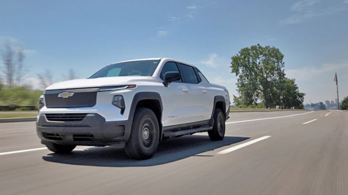 Новый Электрический пикап Chevrolet установил новый мировой рекорд, проехав 1700 километров без подзарядки