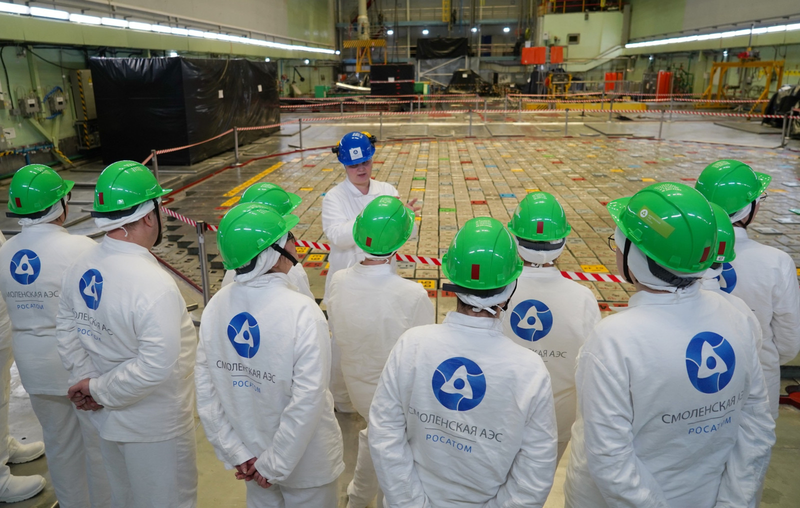Опыт Смоленской АЭС в использовании современных технологий изучили представители мэрии Смоленска