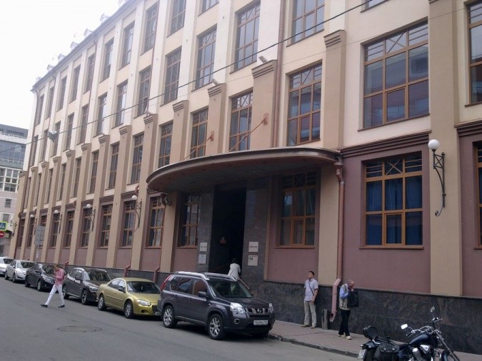 Здание Академии Ростома