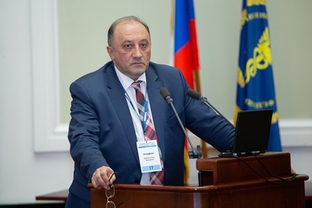 Олег Дарбинян