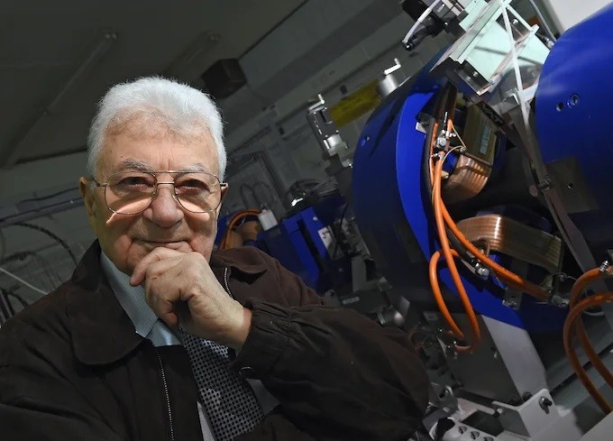 Юрий Оганесян Коммерсантъ