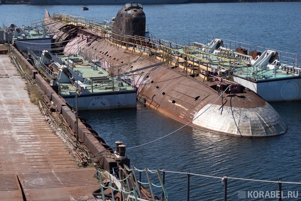 Первая отечественная АПЛ К-3 "Ленинский комсомол" у причала "Нерпы" Корабел.ру