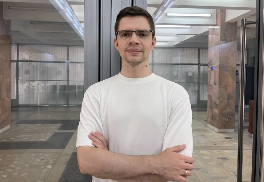 Младший научный сотрудник ИЯФ СО РАН кандидат физико-математических наук Евгений Коваленко