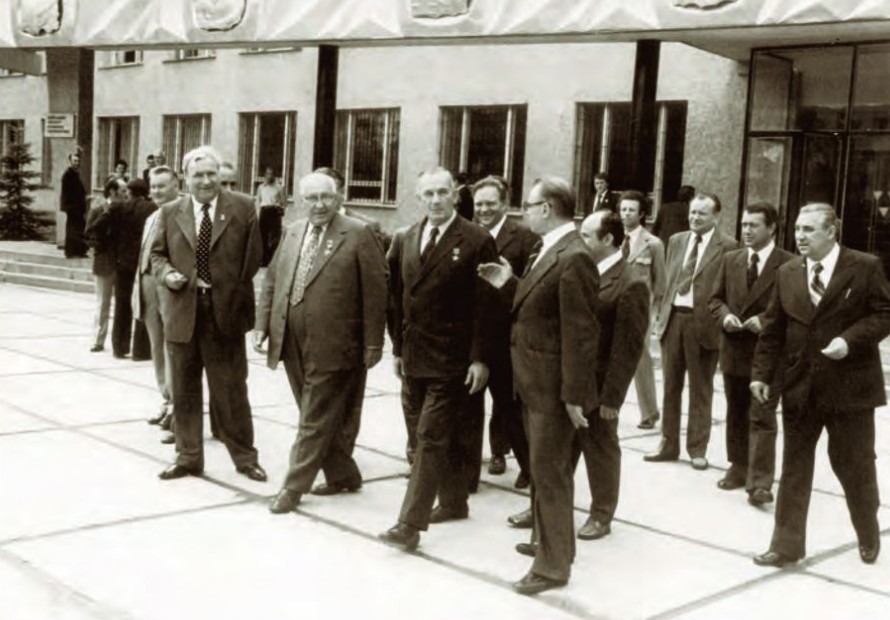 Слева направо: И.В.Новиков, Е.П.Славский, А.Я.Мальский, И.И.Малашинин на отраслевой конференции по техническому прогрессу в строительном производстве, ЦИПК, 1978 г
