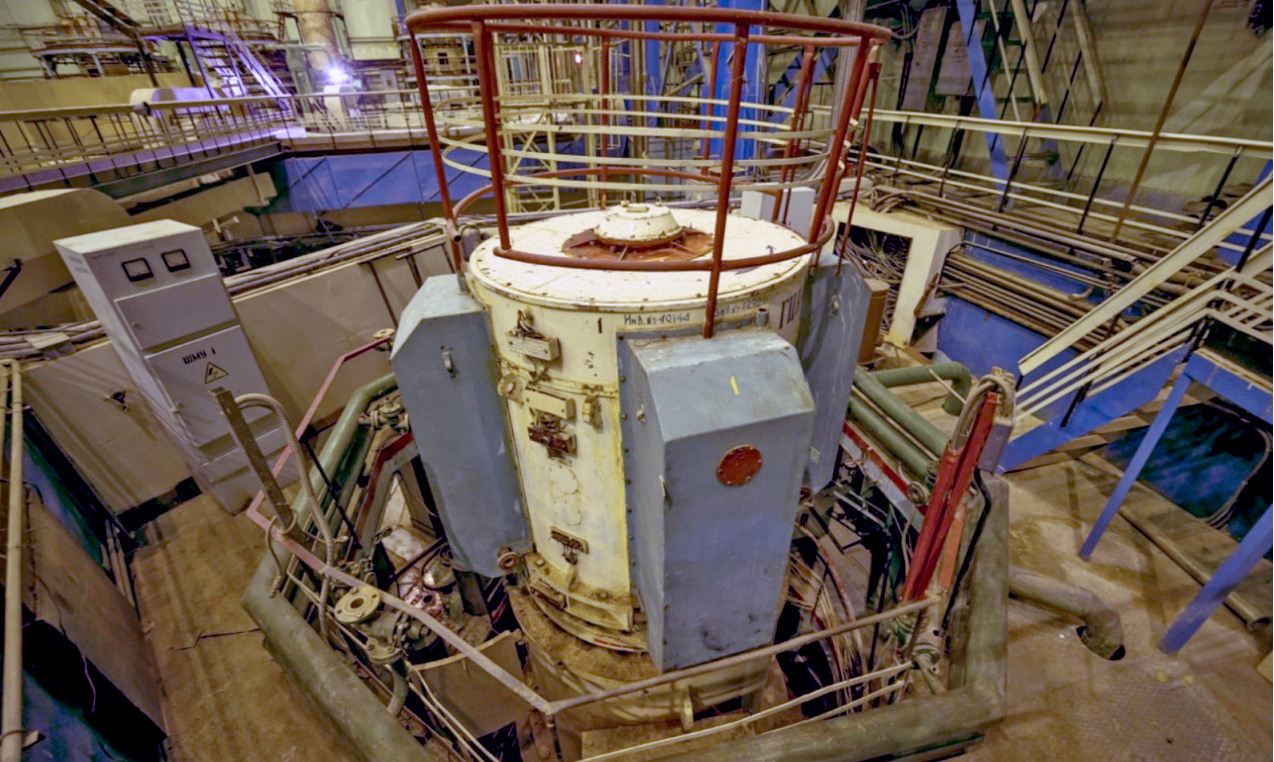 Первый отечественный промышленный реактор на быстрых нейтронах "БН-350"
