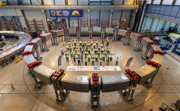 16 апреля 2024 года сотрудники Fusion for Energy, организации ITER, APAVE, ASG, S&I, MAMMOET и CNIM отпраздновали завершение строительства PF3. Катушка диаметром 24 метра оснащена 17 подъемными приспособлениями