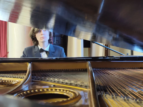 Алексей Колесников