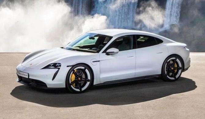 Образец Porsche Taycan