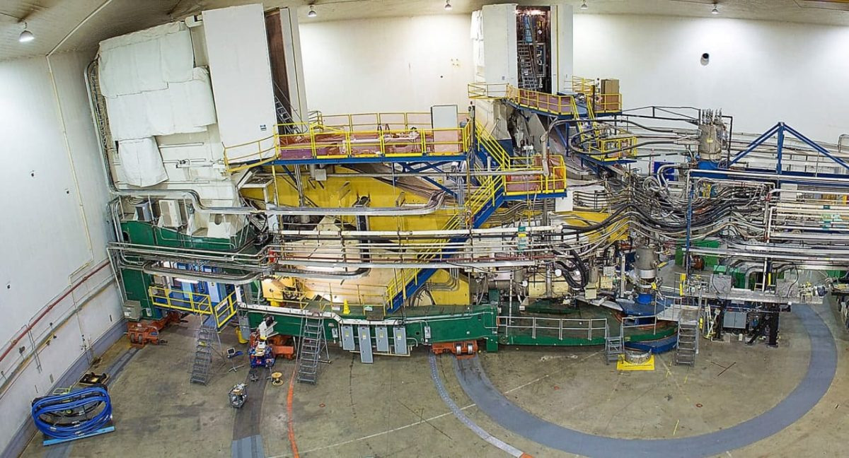 Jefferson Lab Hall A Tritium Collaboration