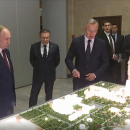 Губернатор Калужской области Владислав Шапша представляет Владимиру Путину проект «ОбнинскТех»