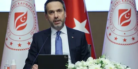 Министр энергетики Турции Алпарслан Байрактар Ватан