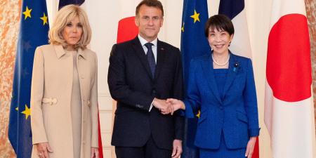 Эммануэль Макрон и Санаэ Такаити