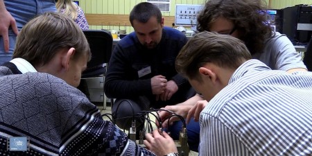 Embedded thumbnail for Увидеть нейтронный поток с помощью детекторов – молодежная школа в ЛНФ ОИЯИ